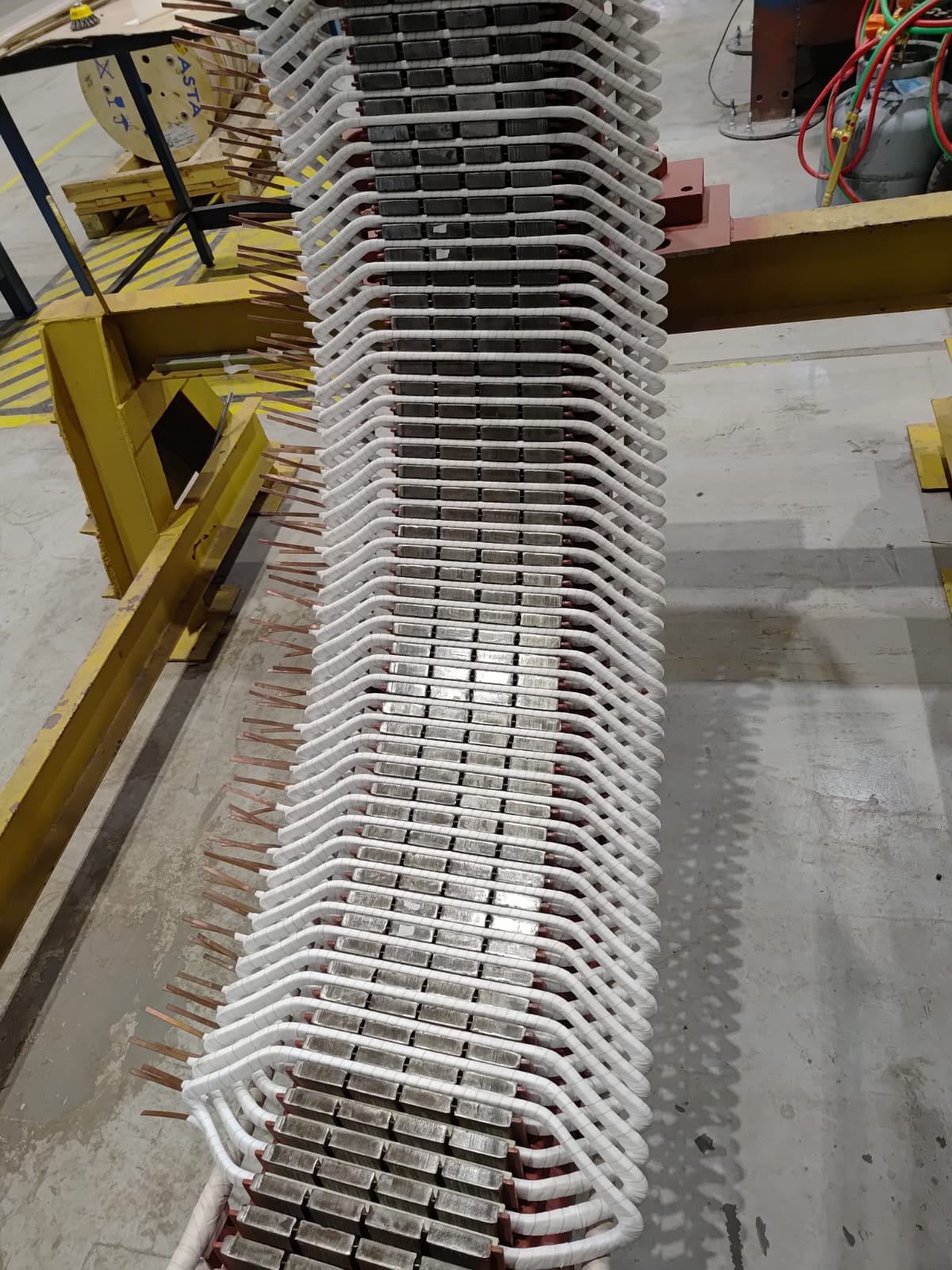 Montagem de bobinamento industrial de grande porte